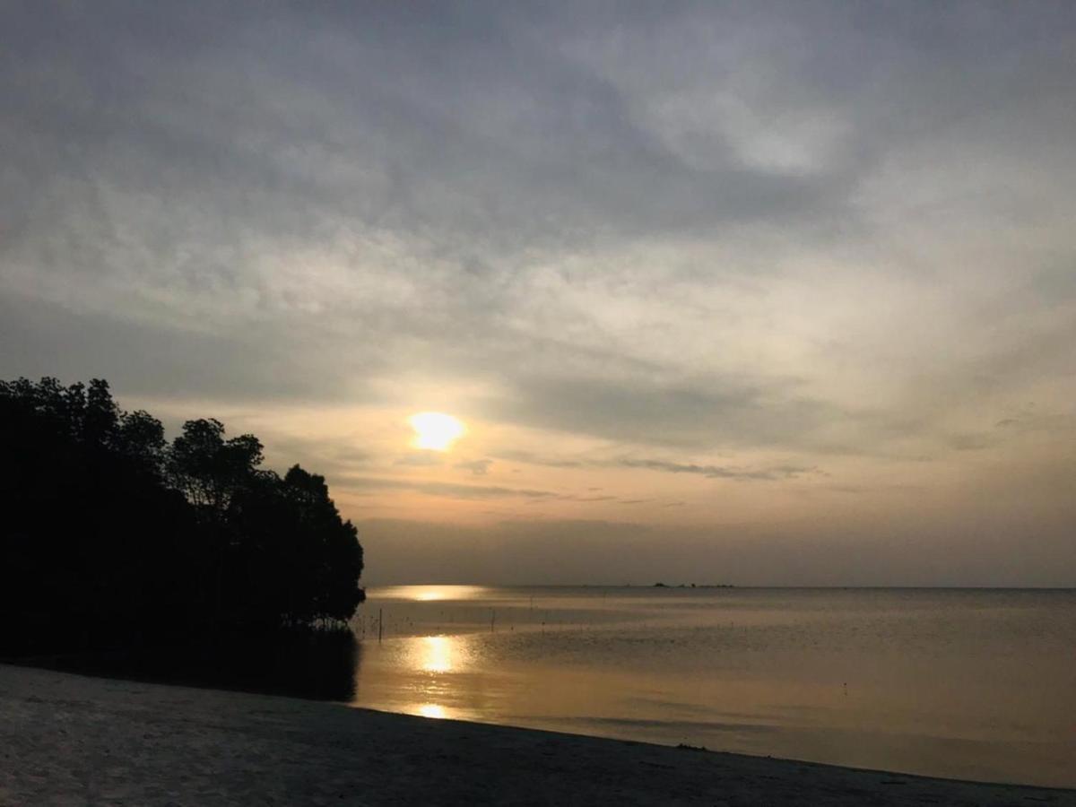 Trc Bintan Resort Sebungsungai ภายนอก รูปภาพ
